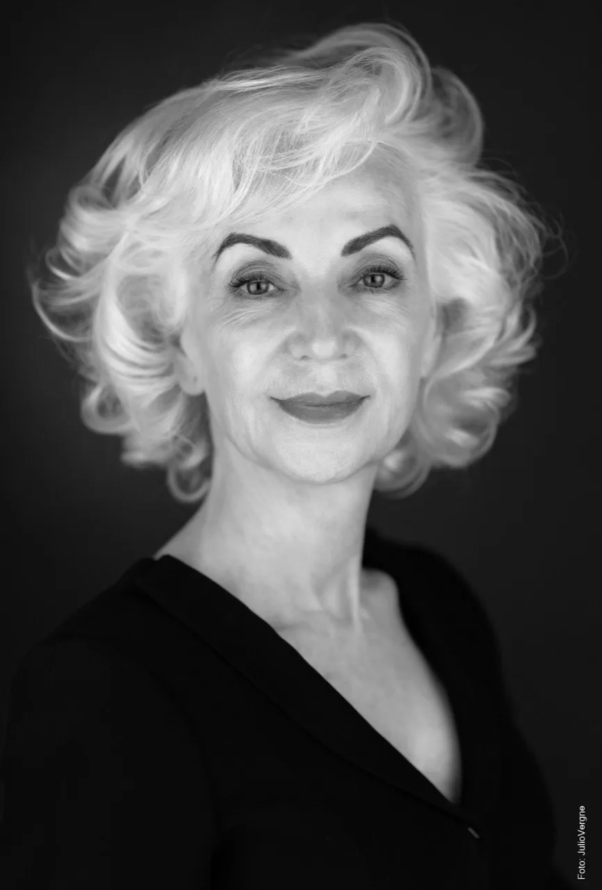 Ana Morán, retrato 2